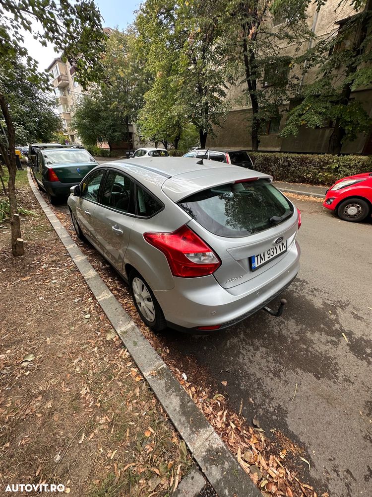 Ford Focus 2.0 TDCI DPF Powershift Titanium - 4