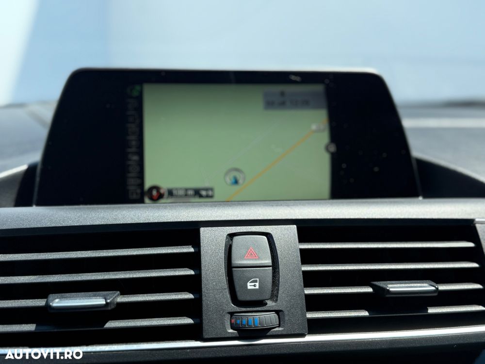 BMW Seria 2 218i M Sport - 10