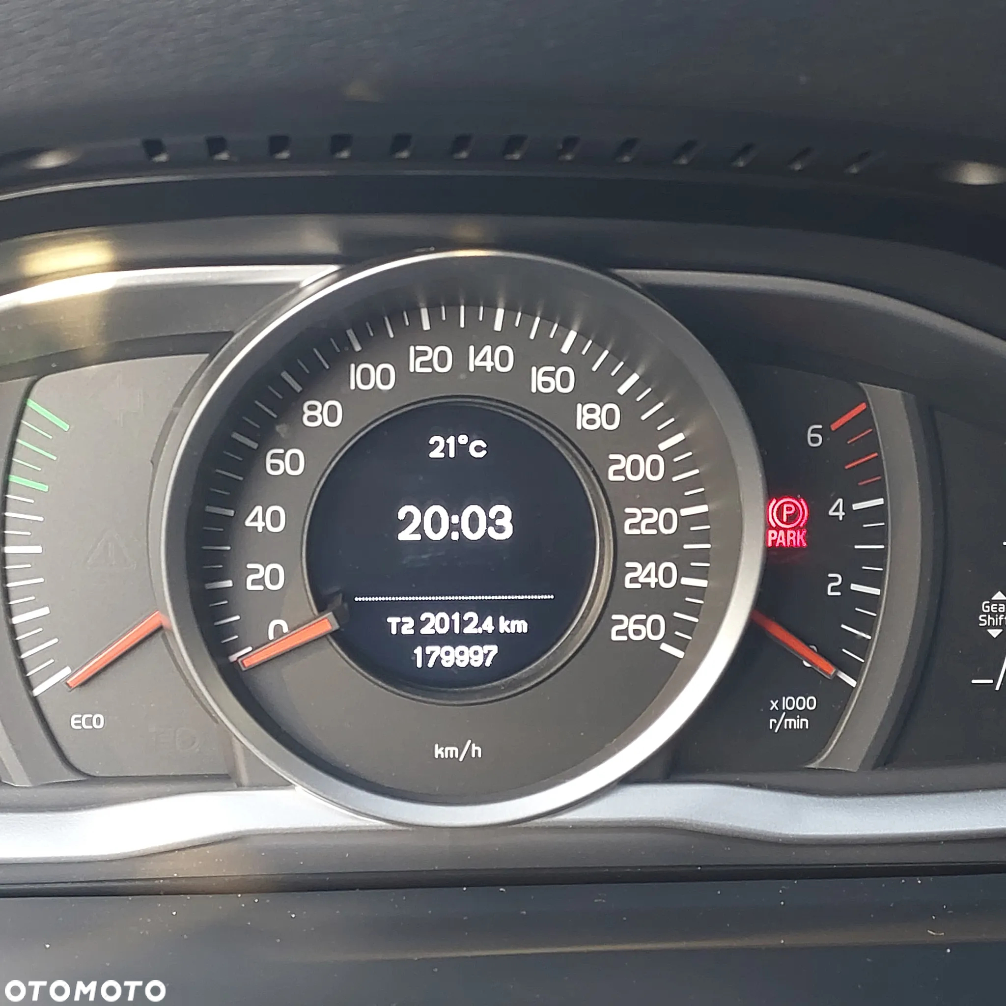 Volvo V60 D2 Base - 16