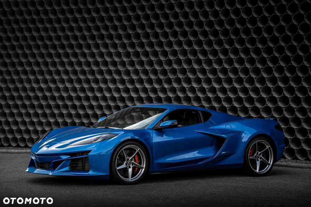 Chevrolet Corvette - 8
