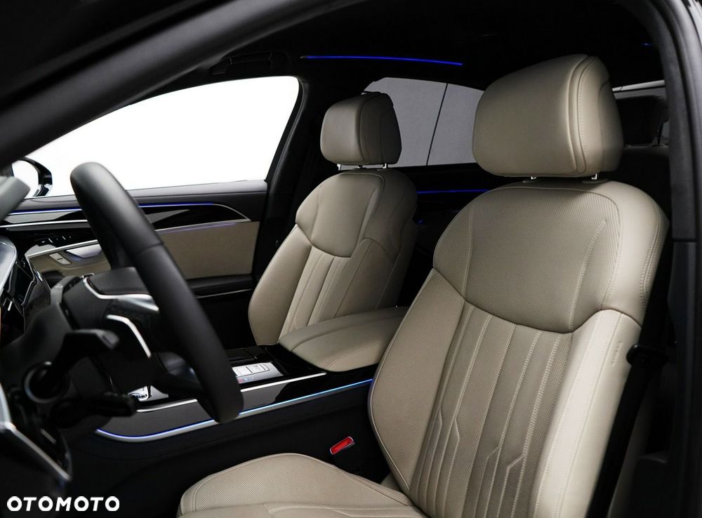 Audi A8 - 15