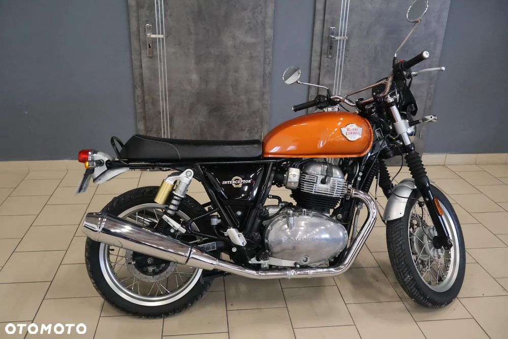 Royal Enfield Interceptor - 9