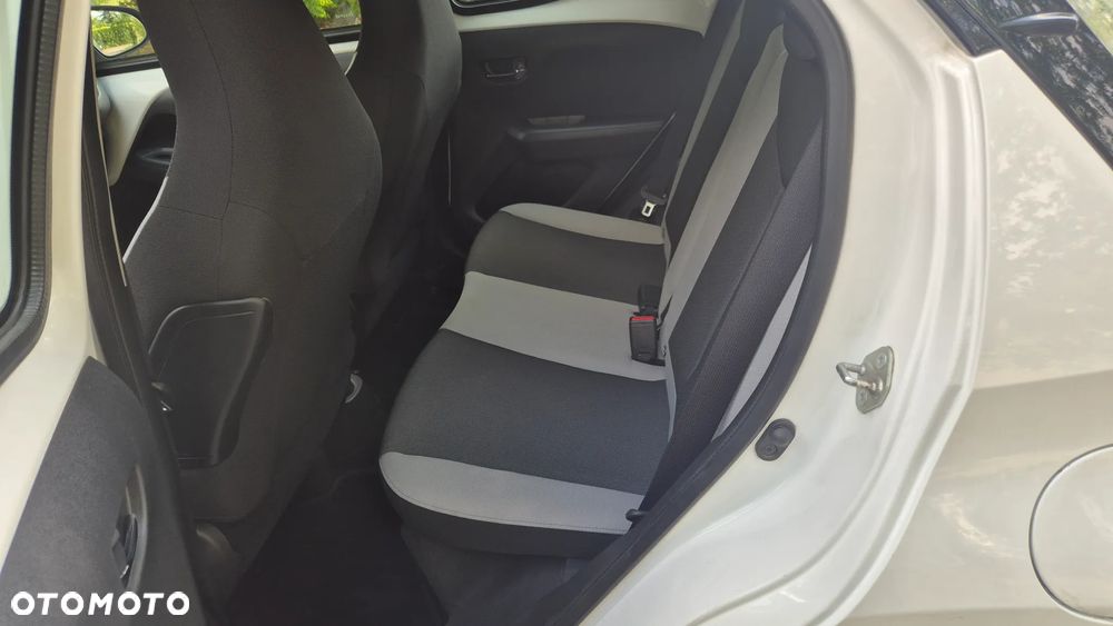 Toyota Aygo x-play - 14