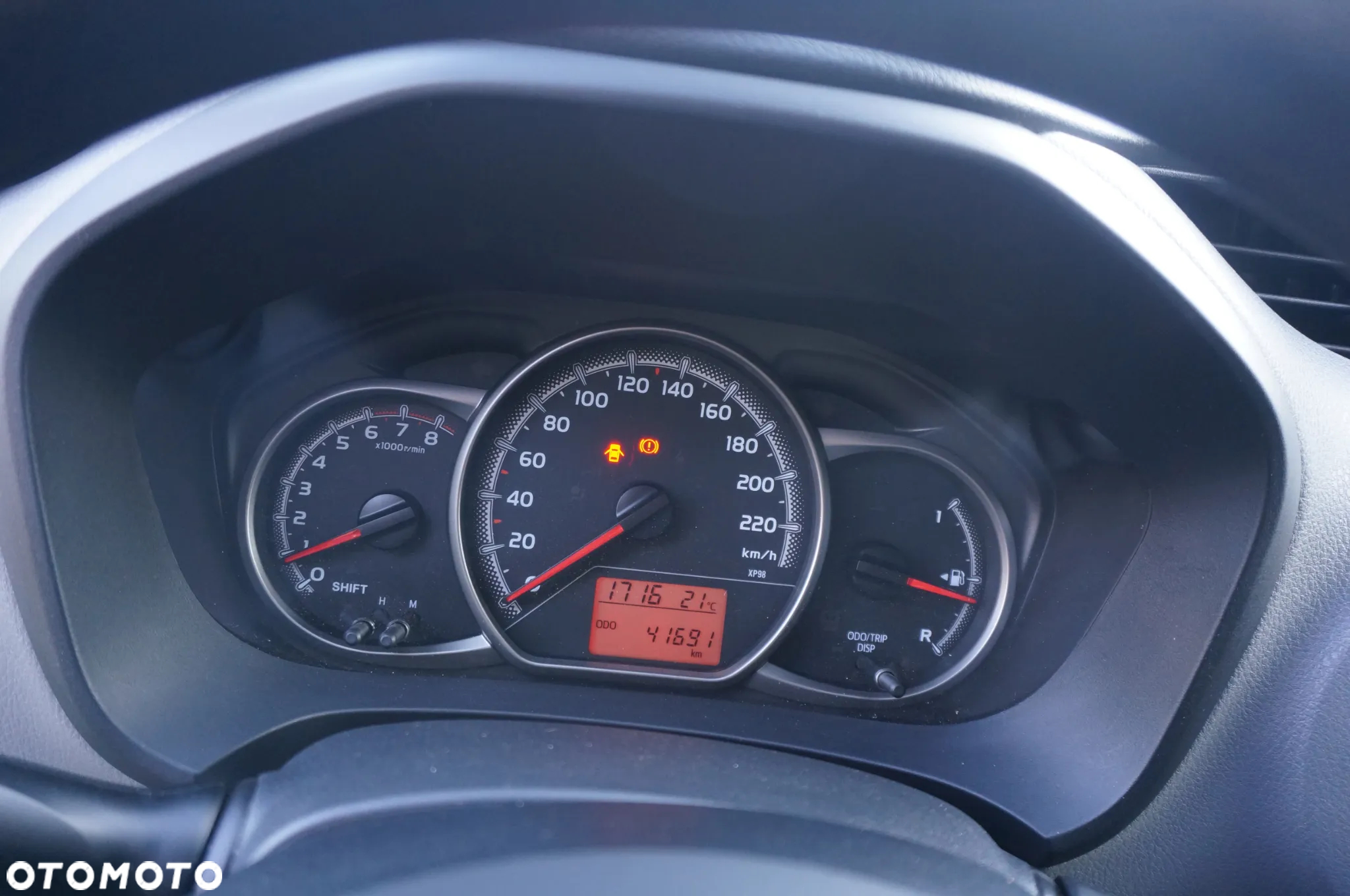 Toyota Yaris 1.0 Active EU6 - 11