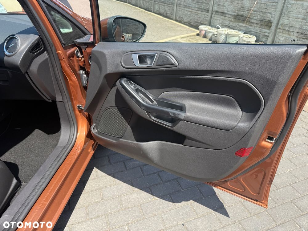 Ford Fiesta - 16