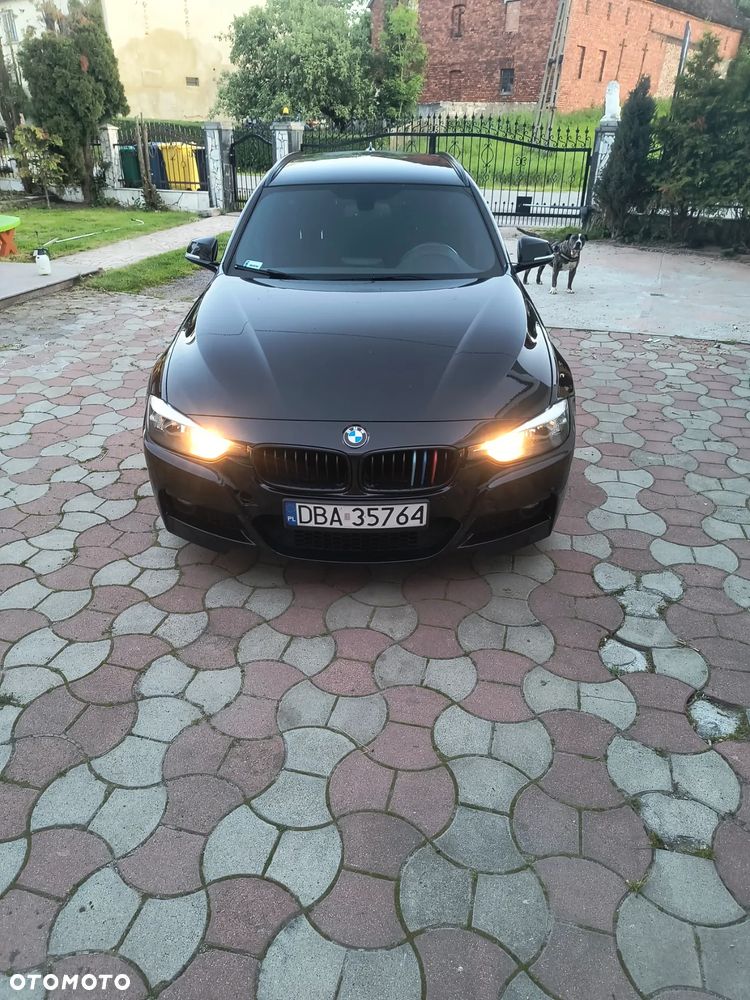 BMW Seria 3 318d xDrive M Sport - 9