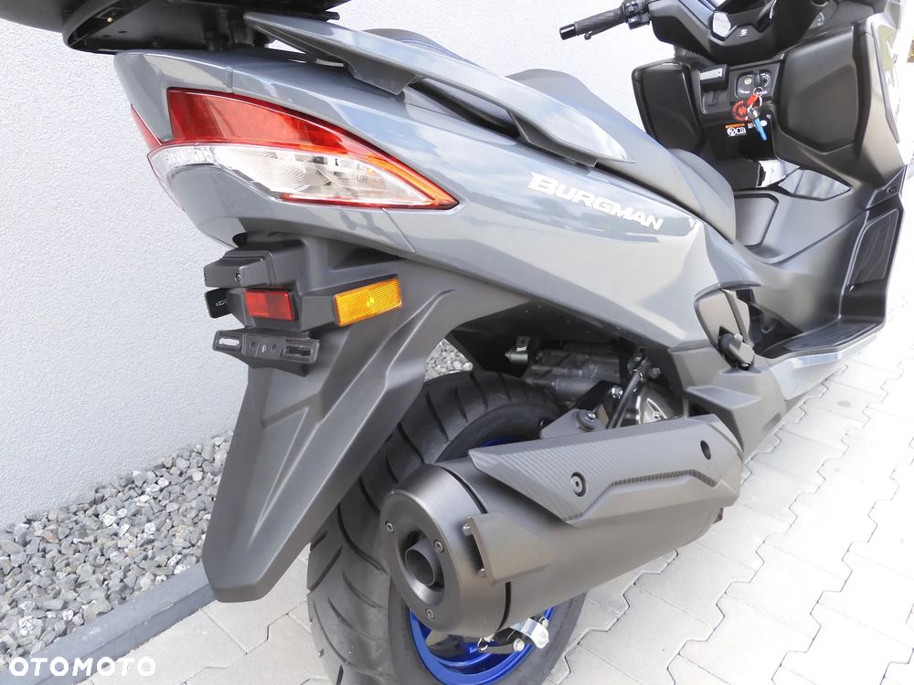 Suzuki Burgman - 9