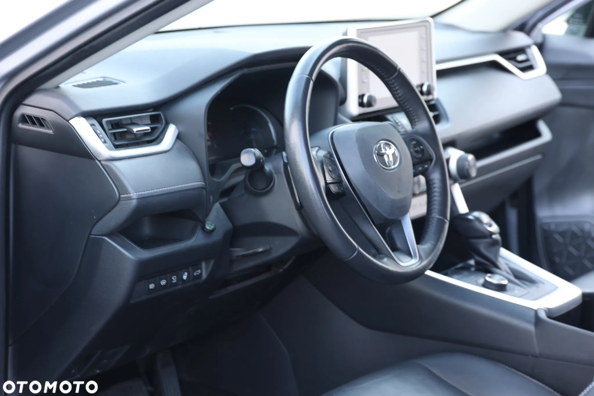 Toyota RAV4 2.5 Hybrid Executive 4x4 - 29