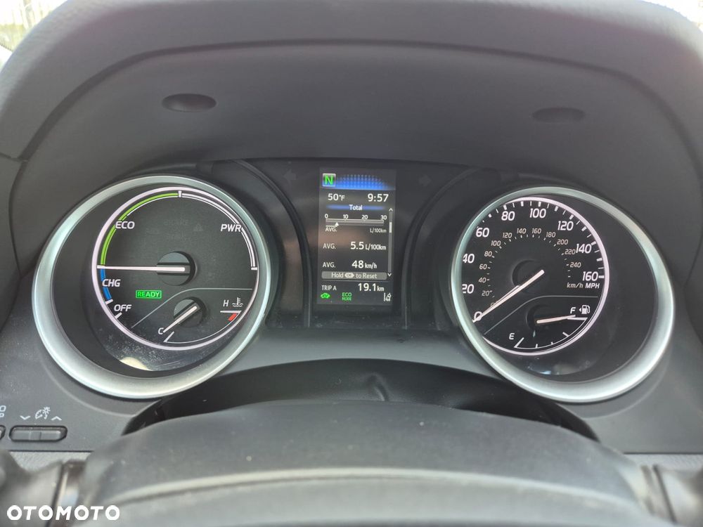 Toyota Camry 2.5 Hybrid Comfort CVT - 6