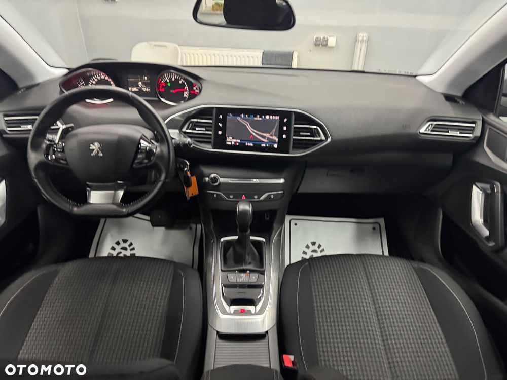 Peugeot 308 BlueHDi 130 EAT6 Stop & Start Active - 9