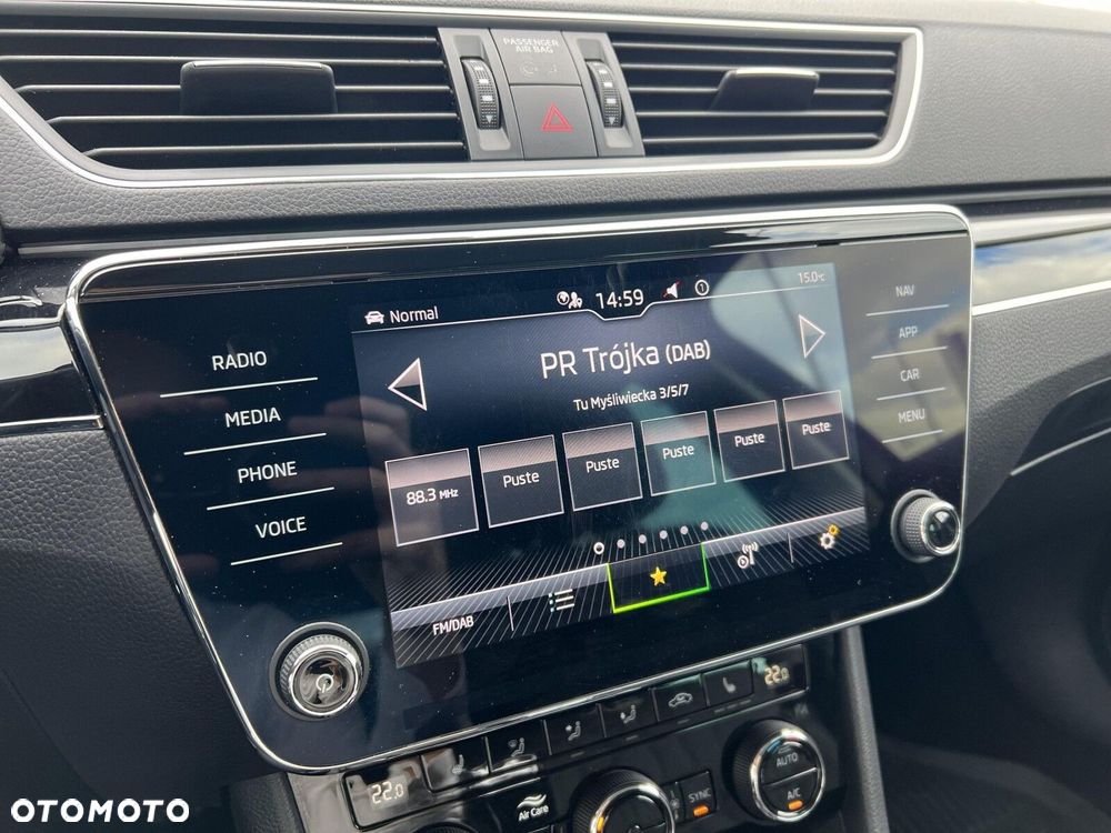 Skoda Superb 2.0 TDI SCR L&K DSG - 25