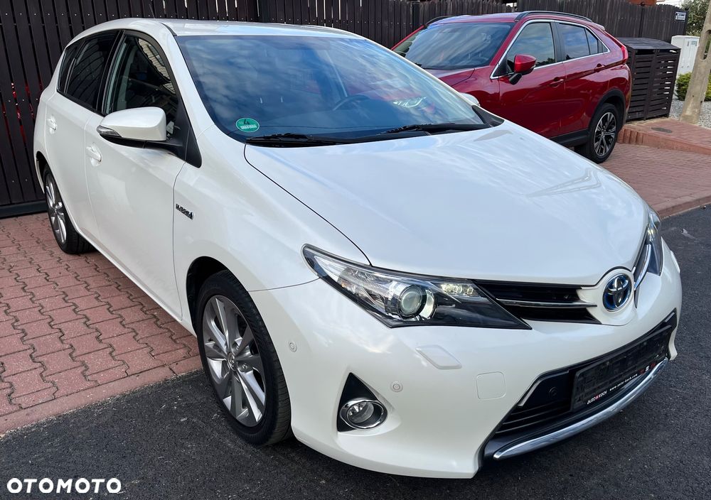 Toyota Auris 2013 photo 4
