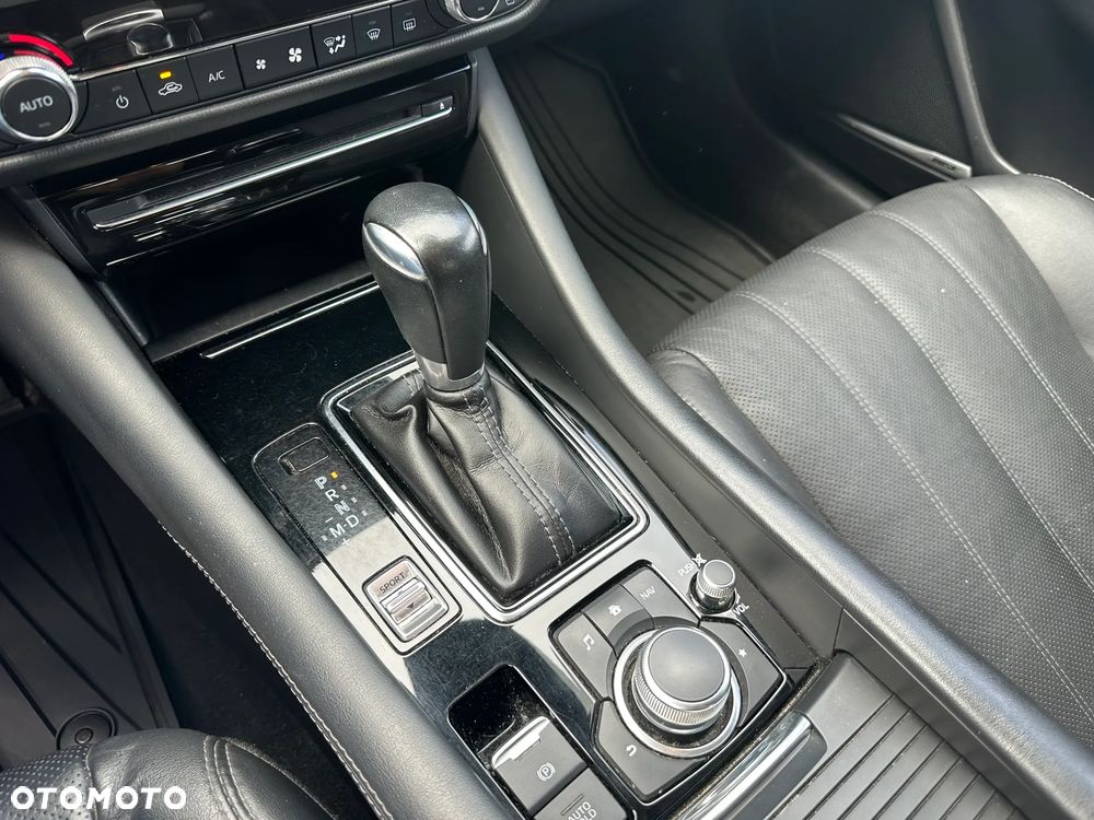 Mazda 6 - 12