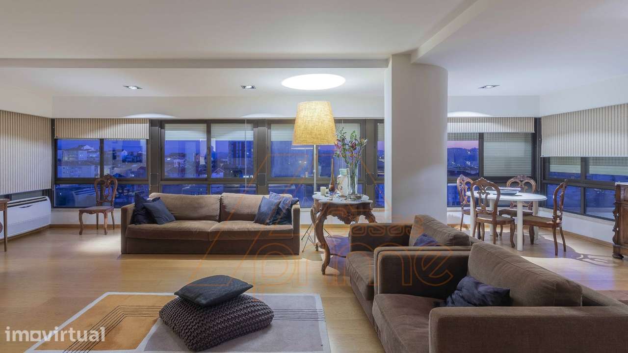Apartamento T4 DUPLEX - Celas - Coimbra/Venda - Grande imagem: 4/60