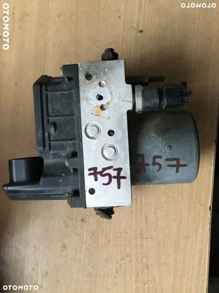Pompa hamulcowa Toyota Avensis T25 0265950147 - 5