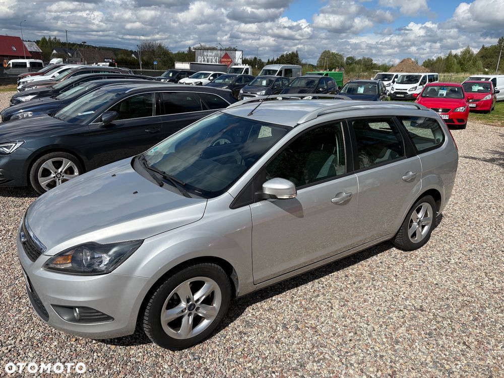 Ford Focus 1.6 16V Style+ - 19