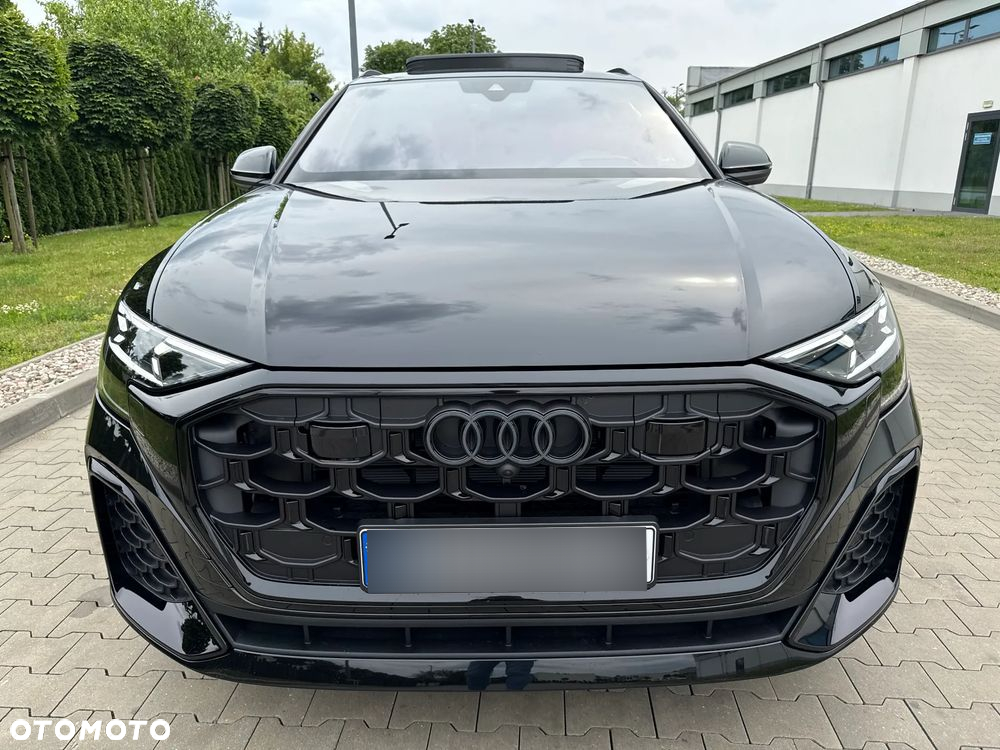 Audi Q8 - 8