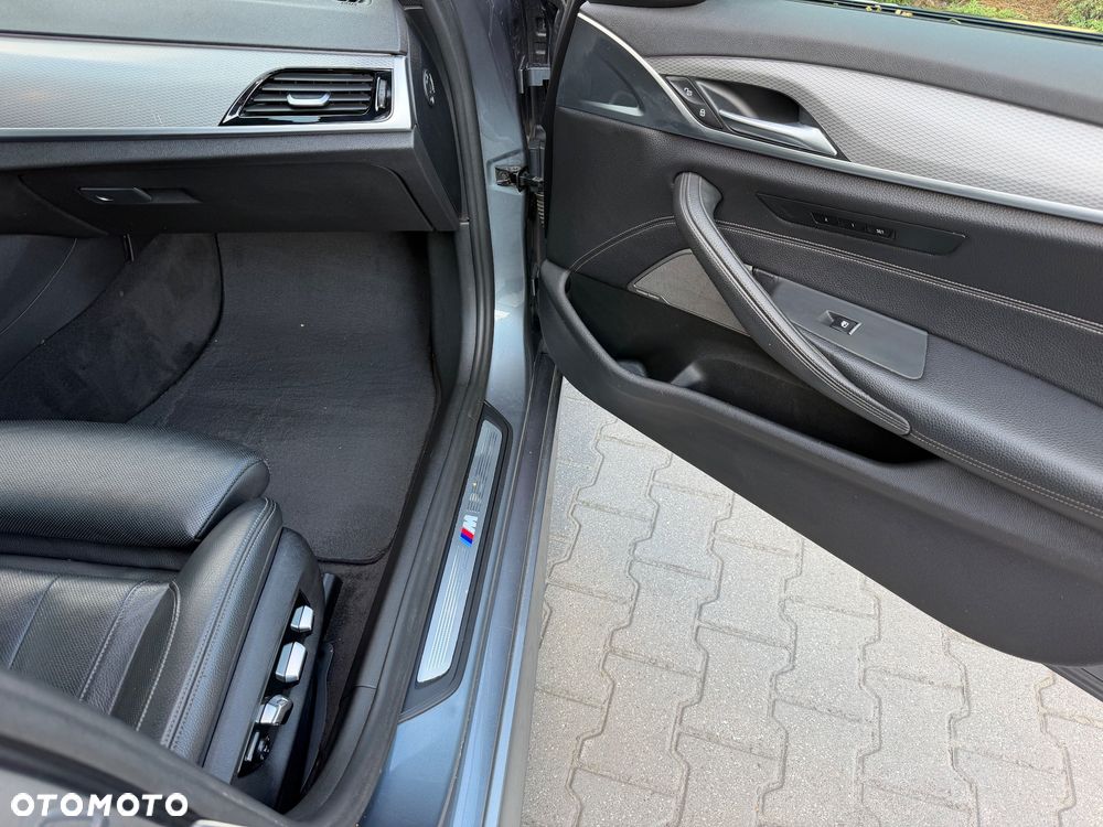 BMW Seria 5 530i xDrive M Sport sport - 26