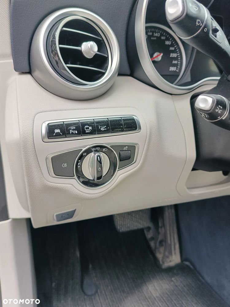 Mercedes-Benz Klasa C 220 (BlueTEC) d 7G-TRONIC - 7