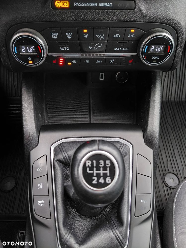 Ford Focus 1.5 EcoBoost Titanium - 21