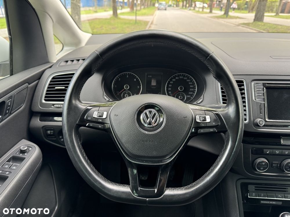 Volkswagen Sharan 2.0 TDI BMT Highline - 22