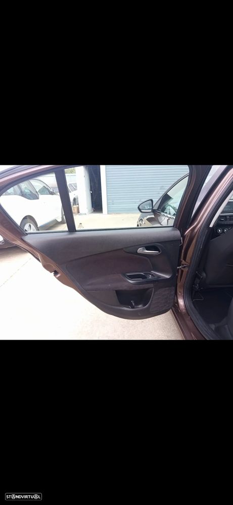 Fiat Tipo 1.3 M-Jet Lounge J17 - 21
