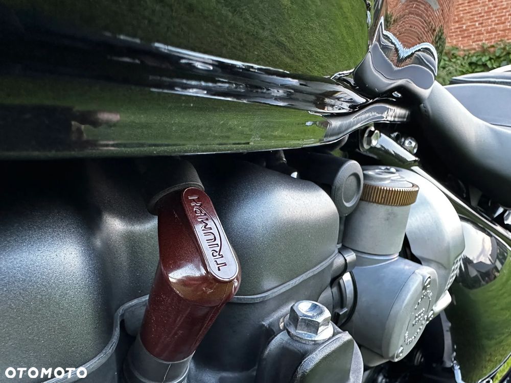 Triumph Speedmaster - 10