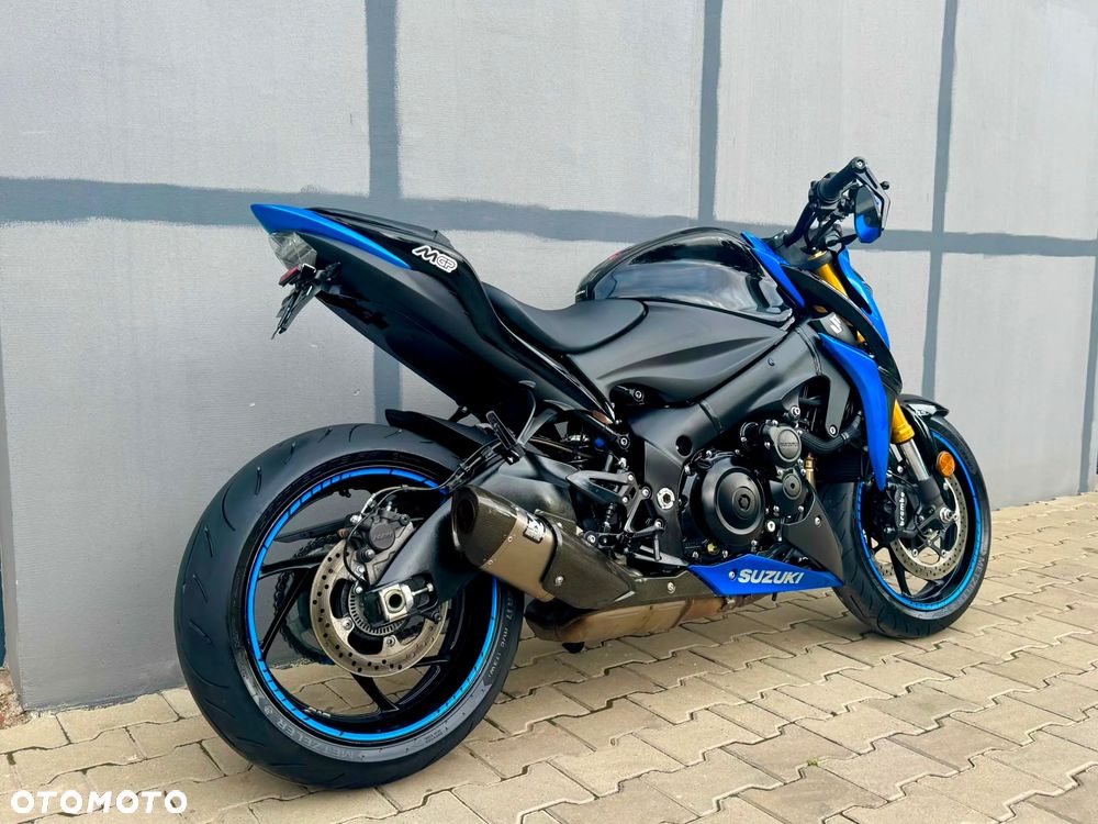 Suzuki GSX - 4