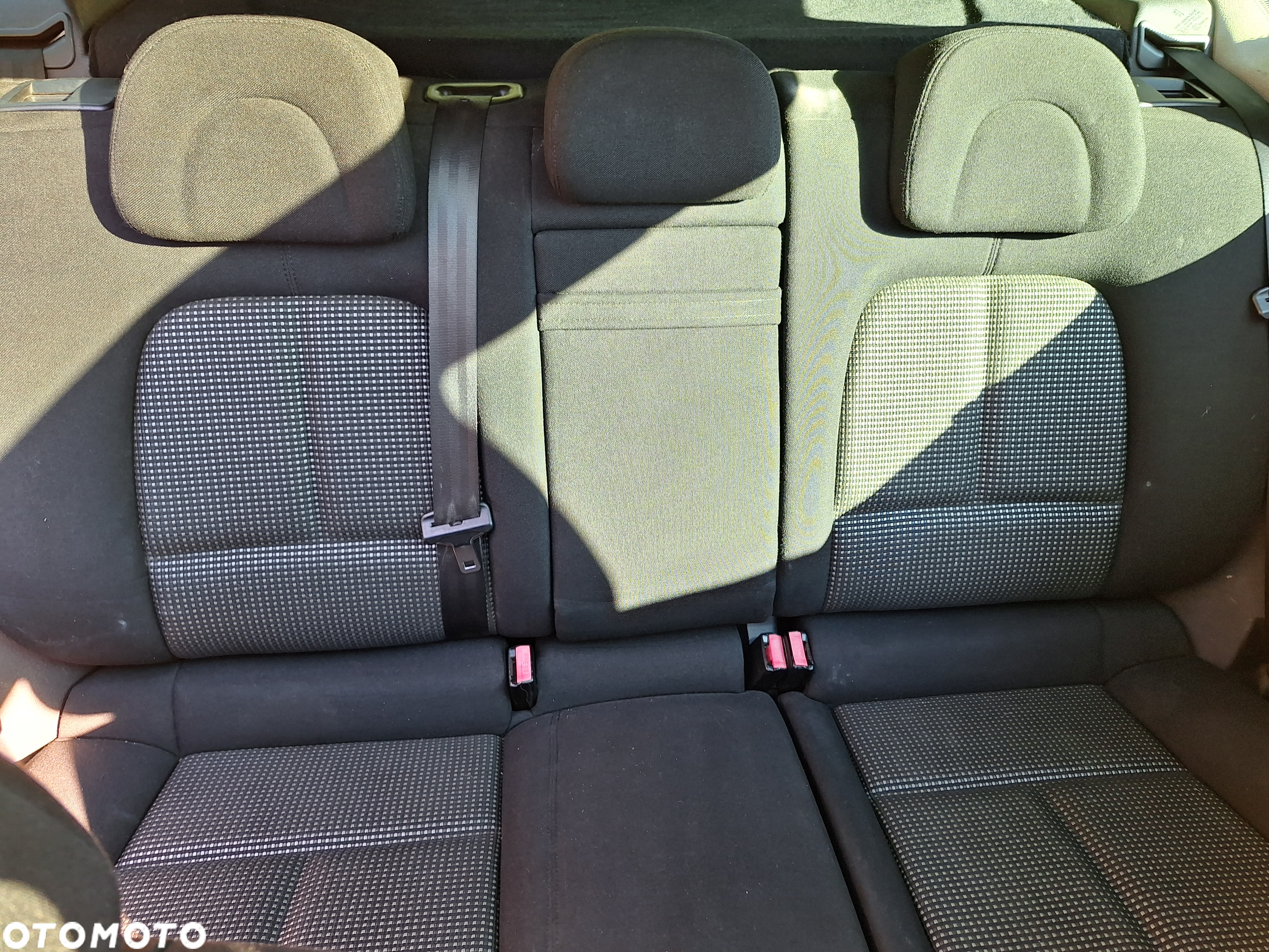 Peugeot 407 - 12