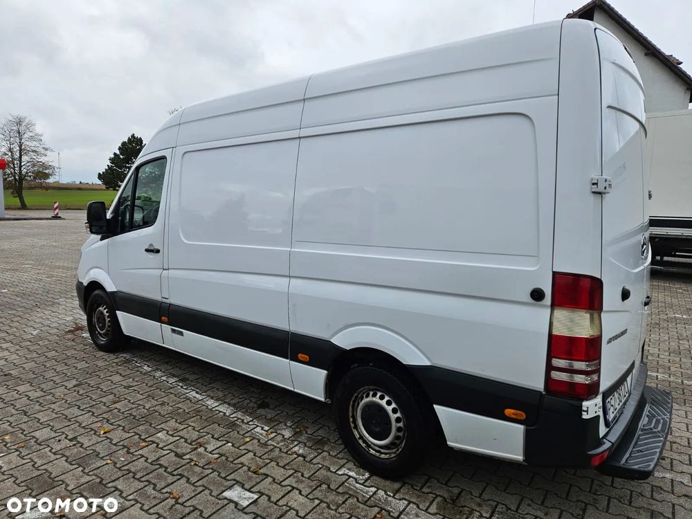 Mercedes-Benz Sprinter - 6