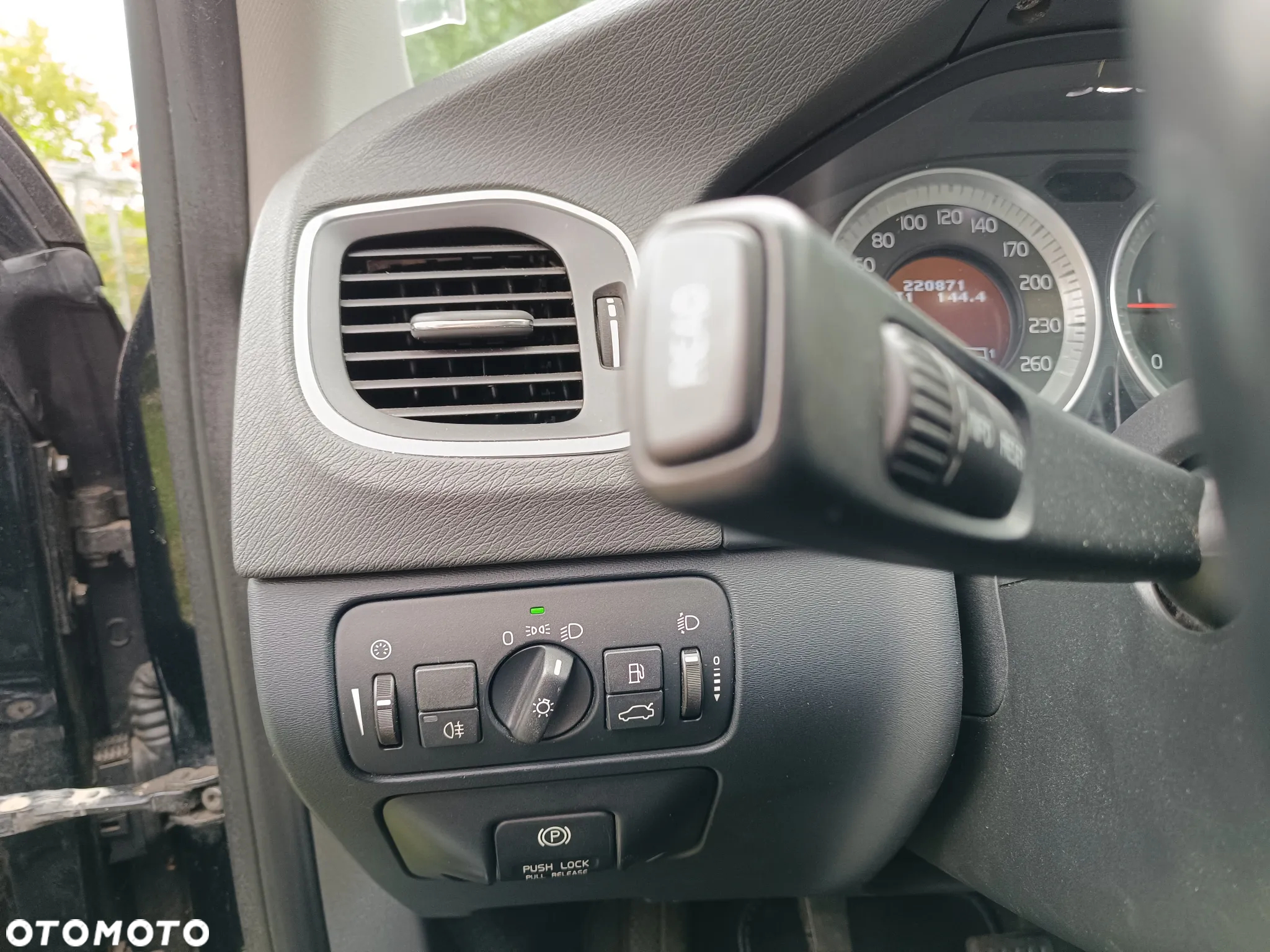 Volvo V60 D3 Momentum - 20