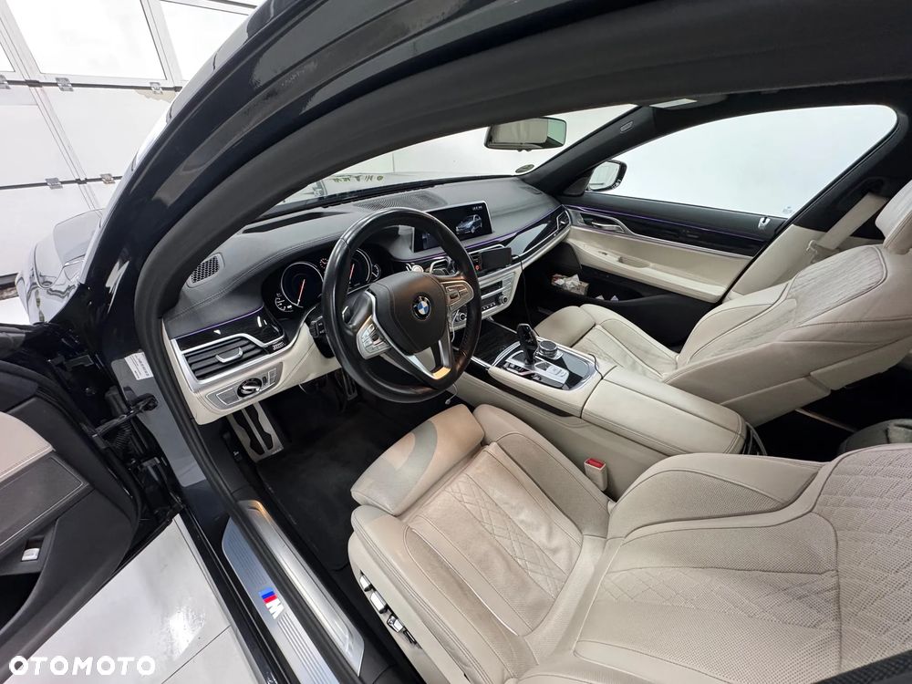 BMW Seria 7 740d xDrive - 10