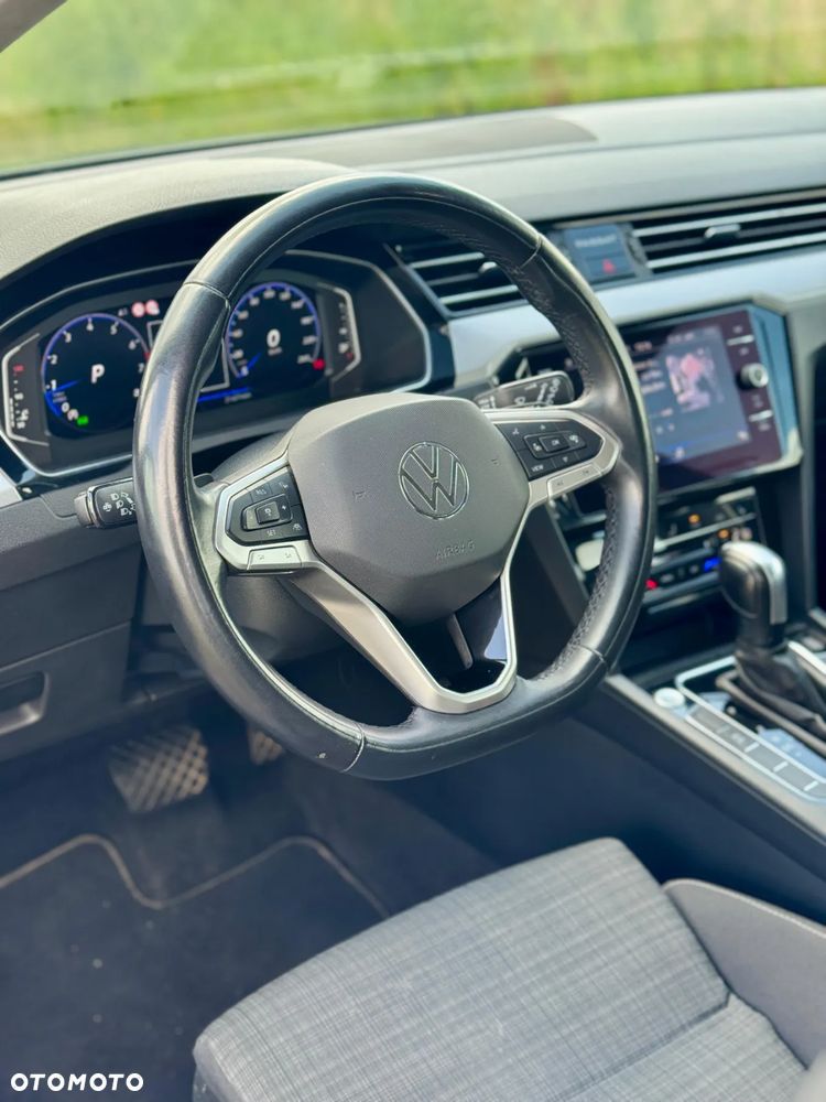 Volkswagen Passat 2.0 TSI Business DSG - 2