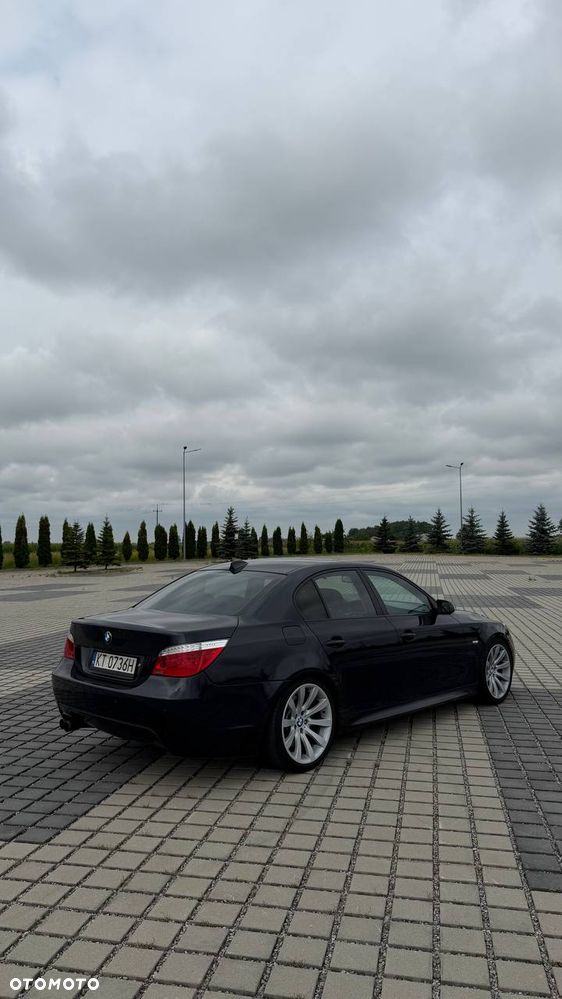 BMW Seria 5 550i - 3