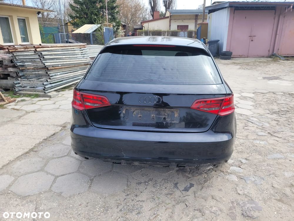Audi A3 Sportback 1.6 TDI DPF Ambition - 14