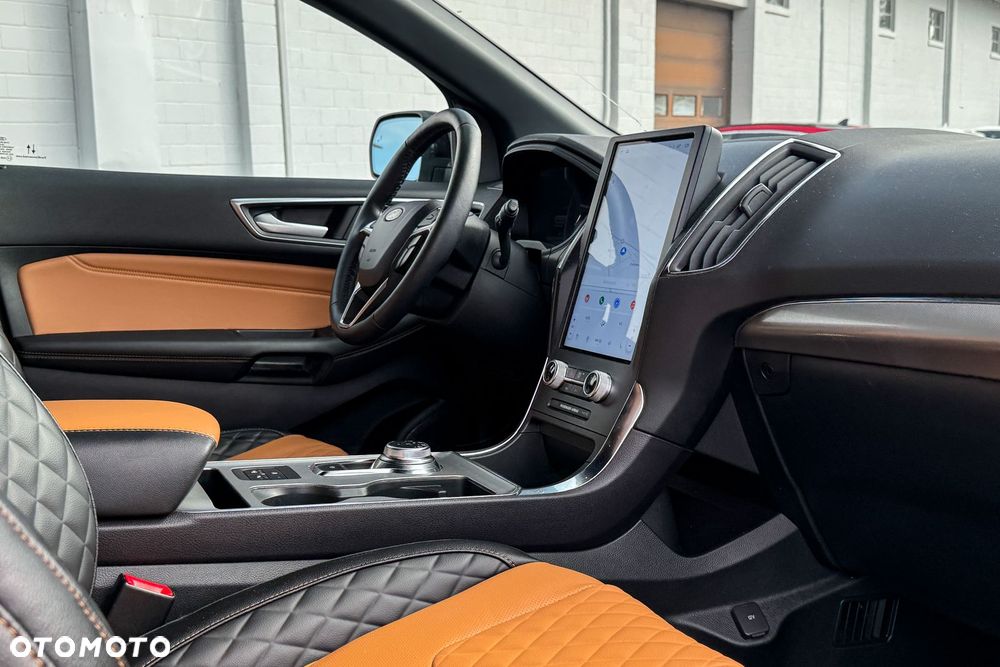 Ford Edge - 12