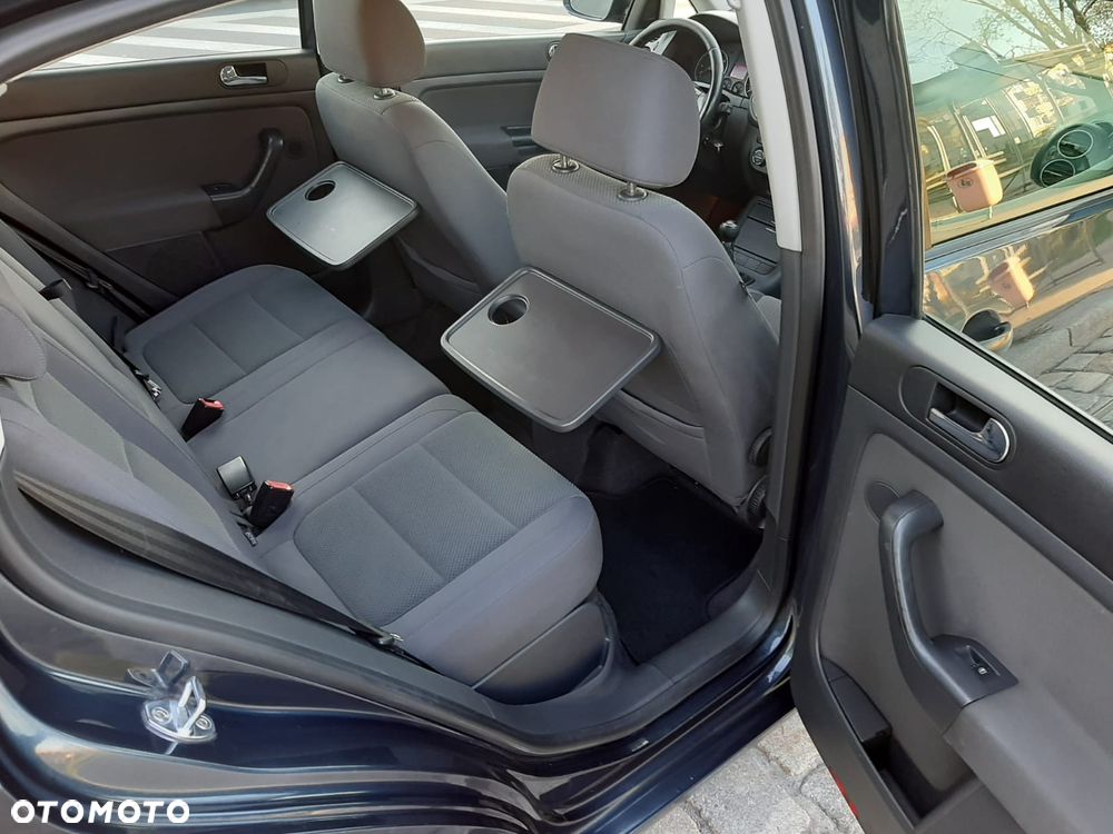 Volkswagen Golf Plus - 7