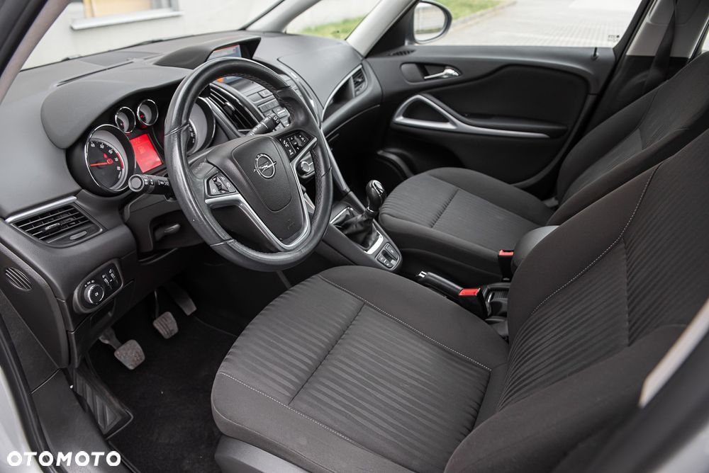 Opel Zafira - 15