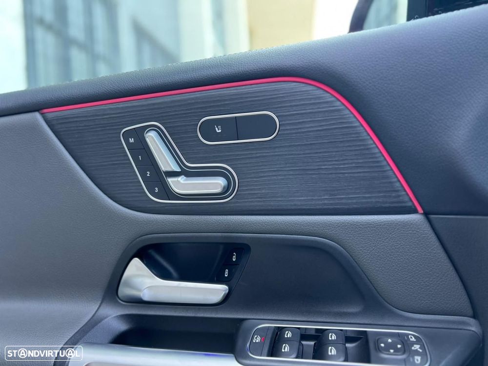 Mercedes-Benz GLB 180 d AMG Line - 19