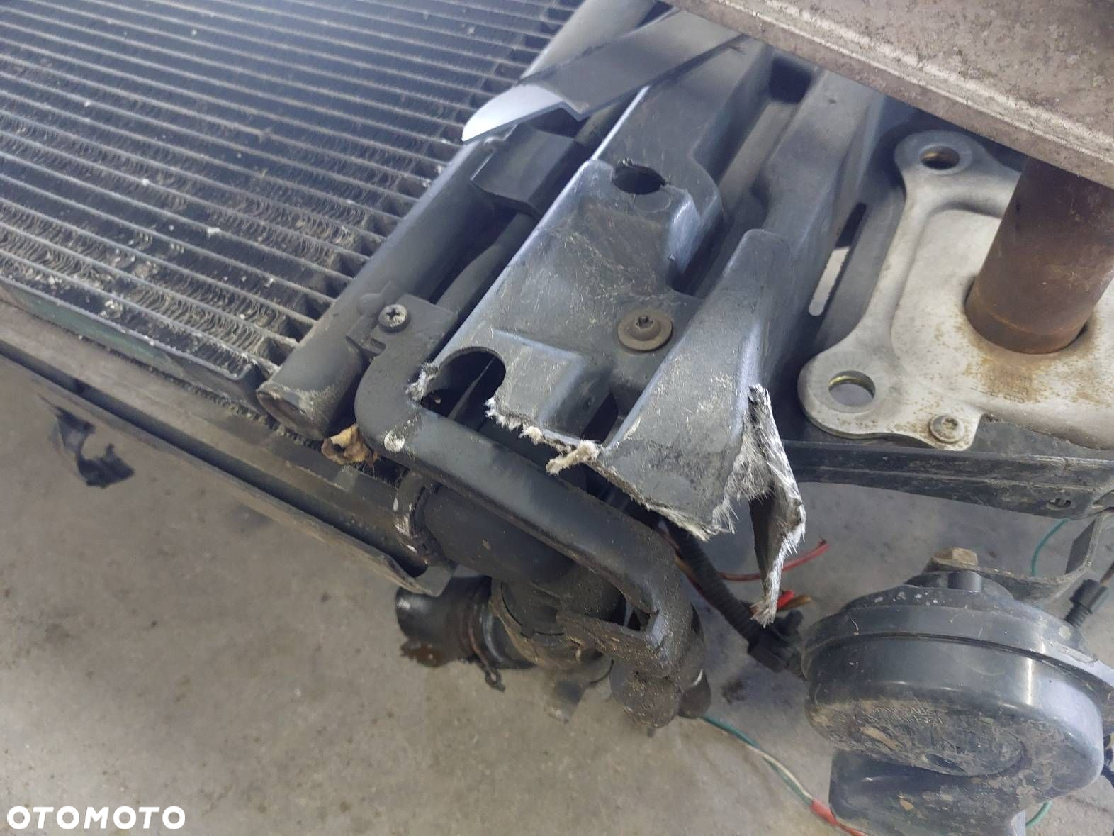 PAS PRZEDNI WZMOCNIENIE CZOŁOWE + CHŁODNICE + LAMPY AUDI A3 8L 1.8 T - 3