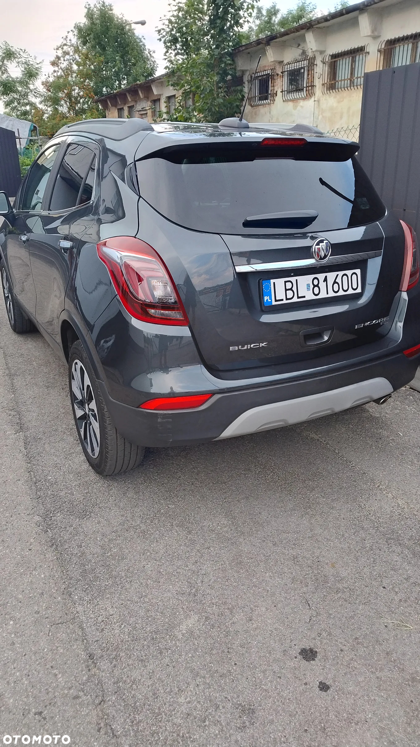 Buick Encore - 13