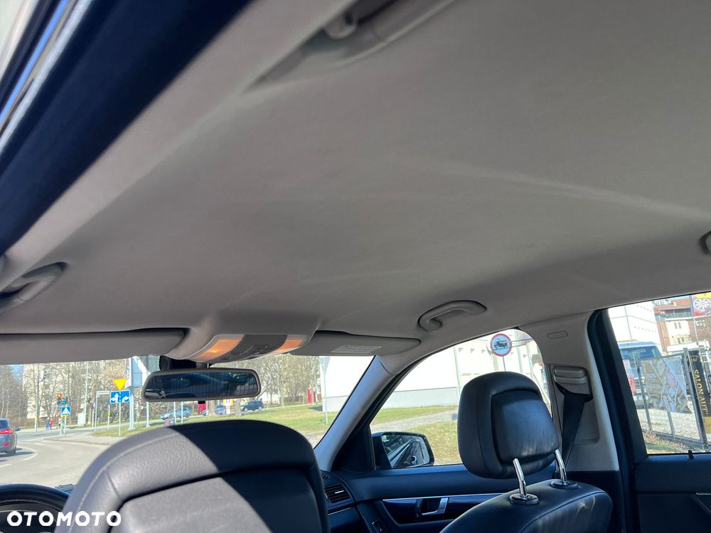 Mercedes-Benz Klasa C - 23