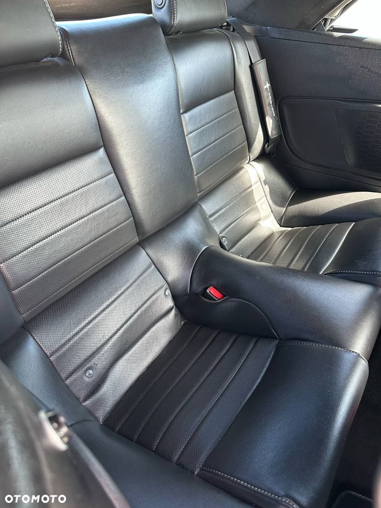Ford Mustang 3.7 V6 Premium - 9