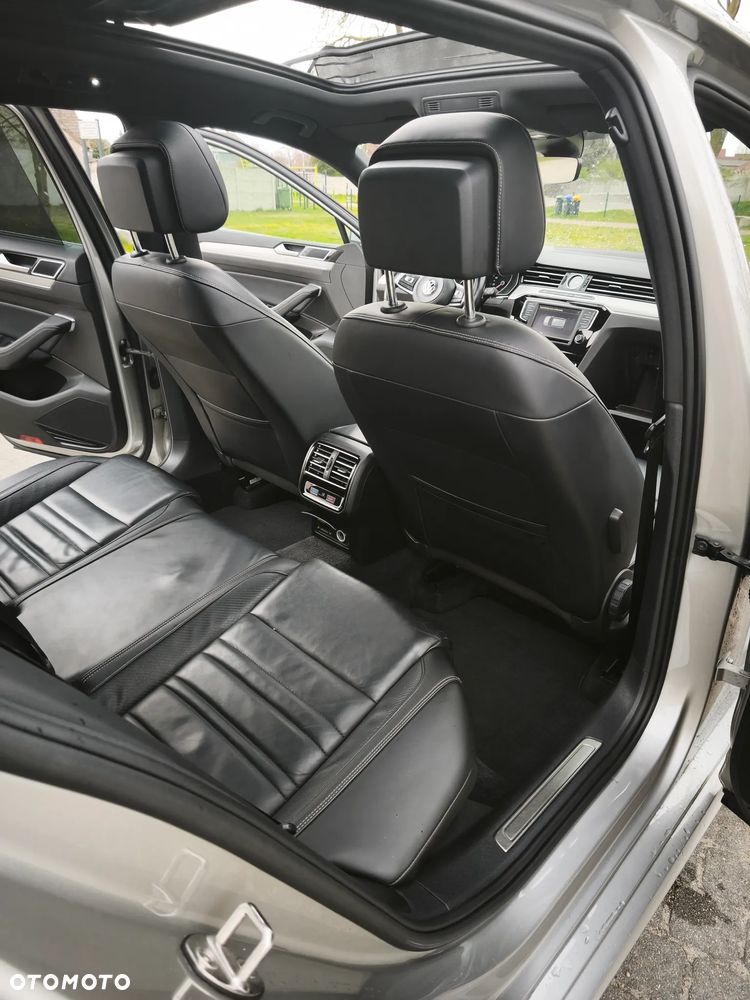 Volkswagen Passat 2.0 TDI SCR (BlueMotion Technology) Highline - 23