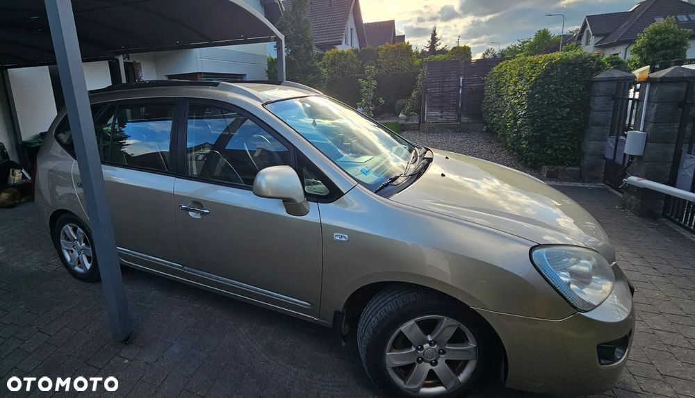 Kia Carens 2.0 CRDi Voyage - 2