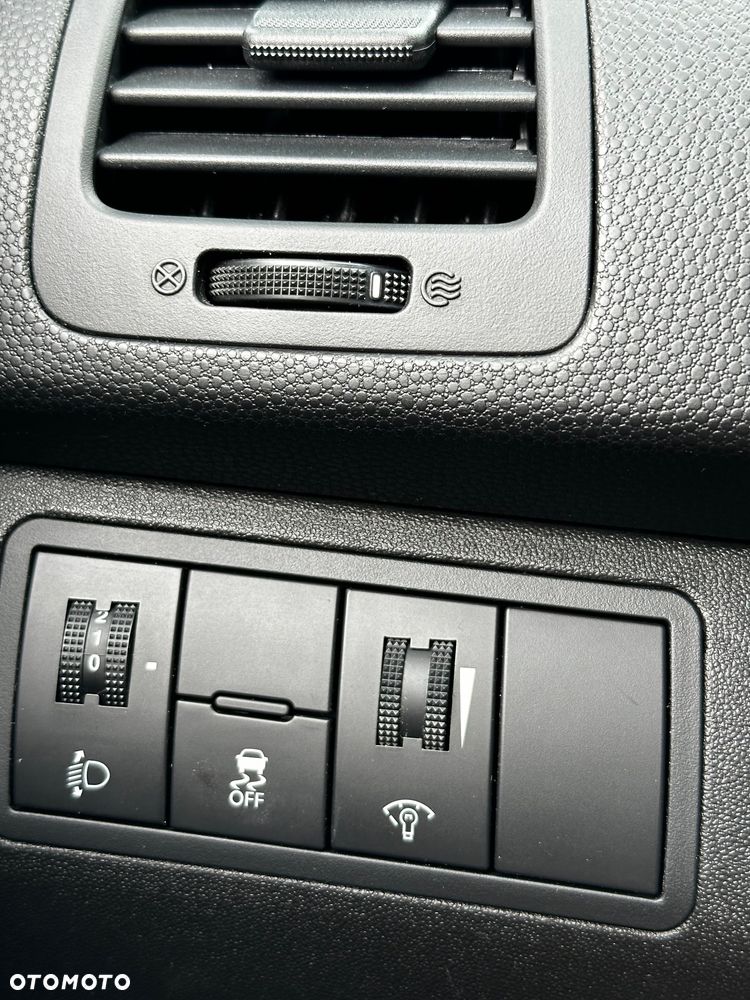 Kia Venga - 21