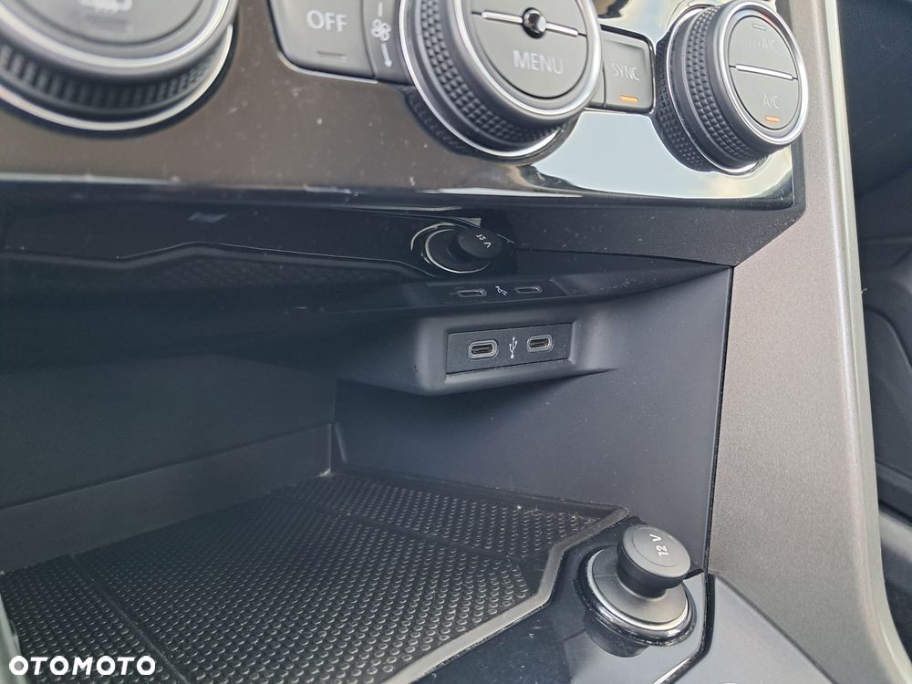 Volkswagen T-Roc 1.5 TSI GPF ACT Advance DSG - 25