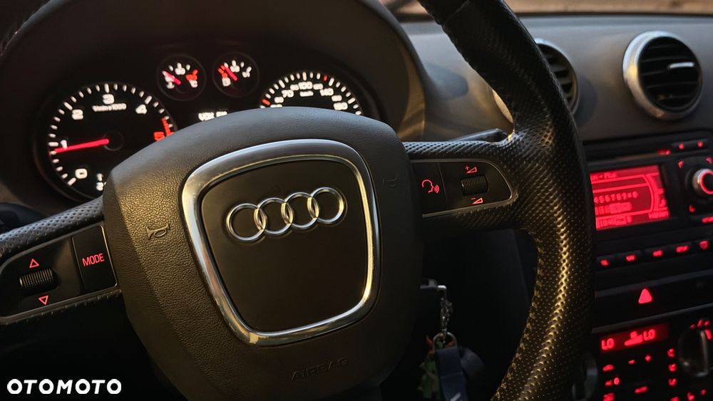 Audi A3 3-drzwiowe 2.0 TDI Ambition - 2