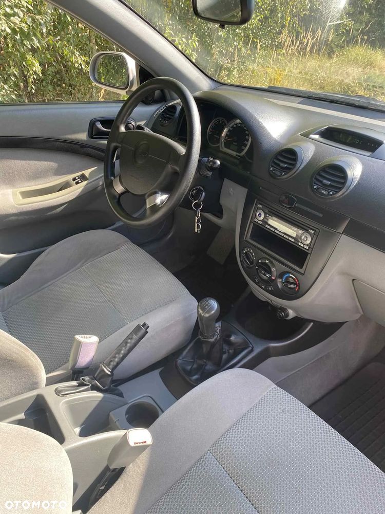 Chevrolet Lacetti - 13