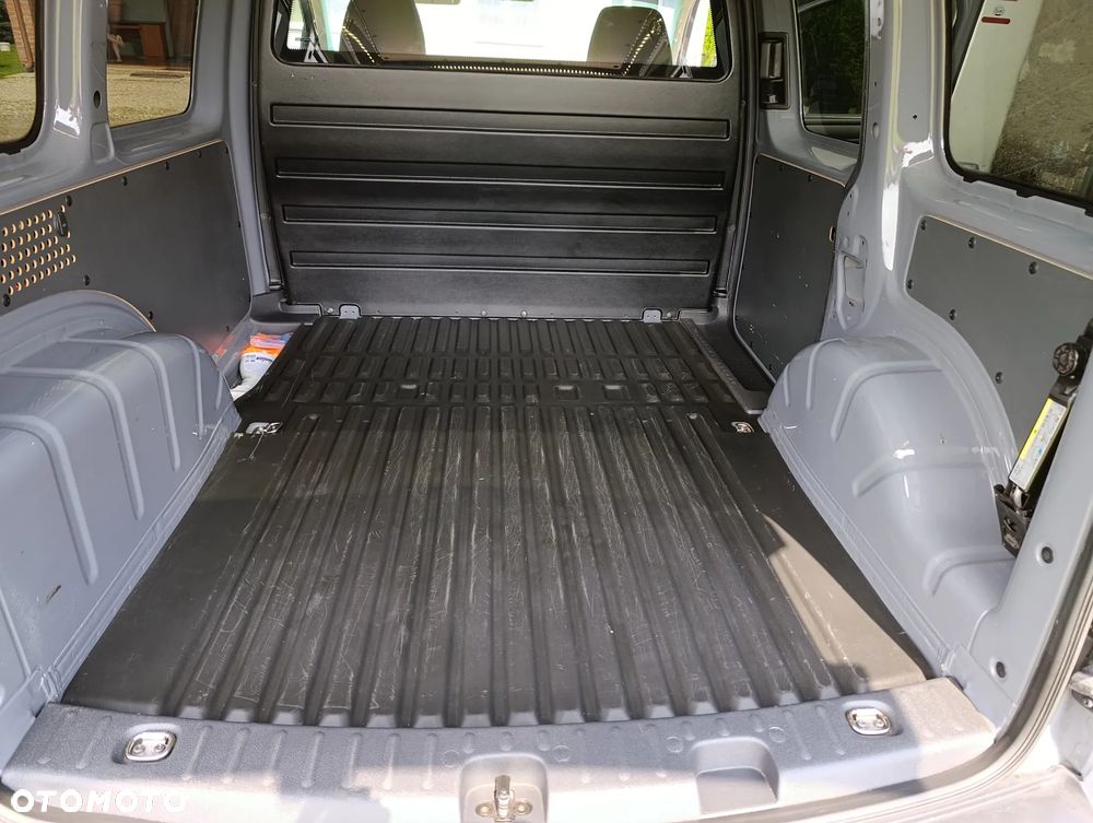 Volkswagen Caddy - 18